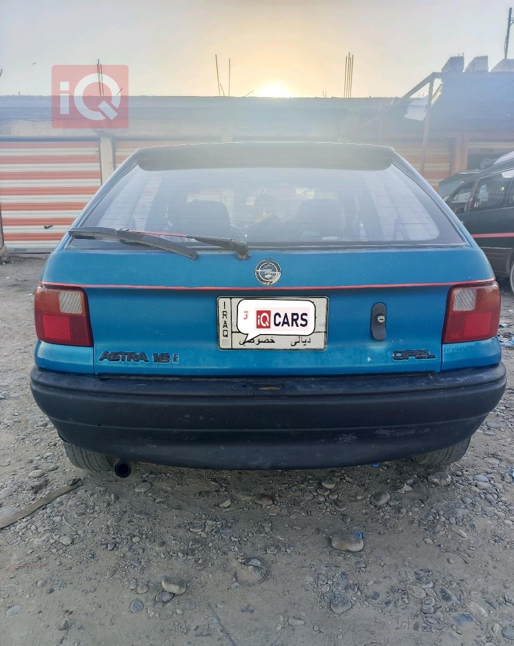 اوبل استرا